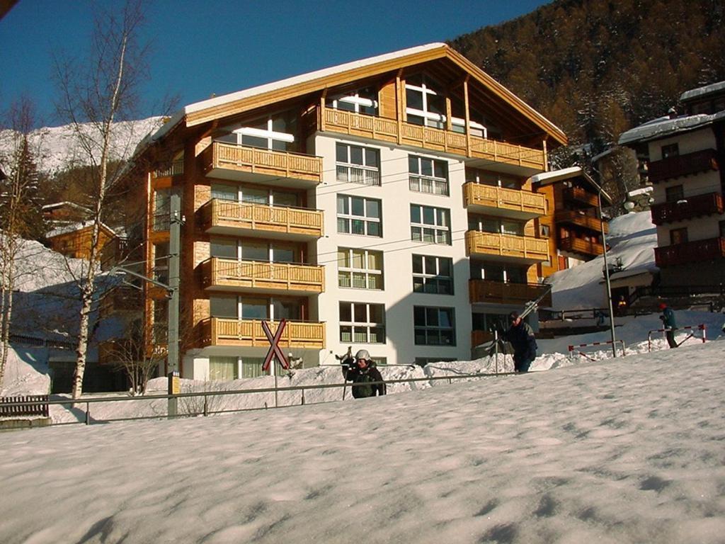 Apartmán Haus Alpine Zermatt Pokoj fotografie